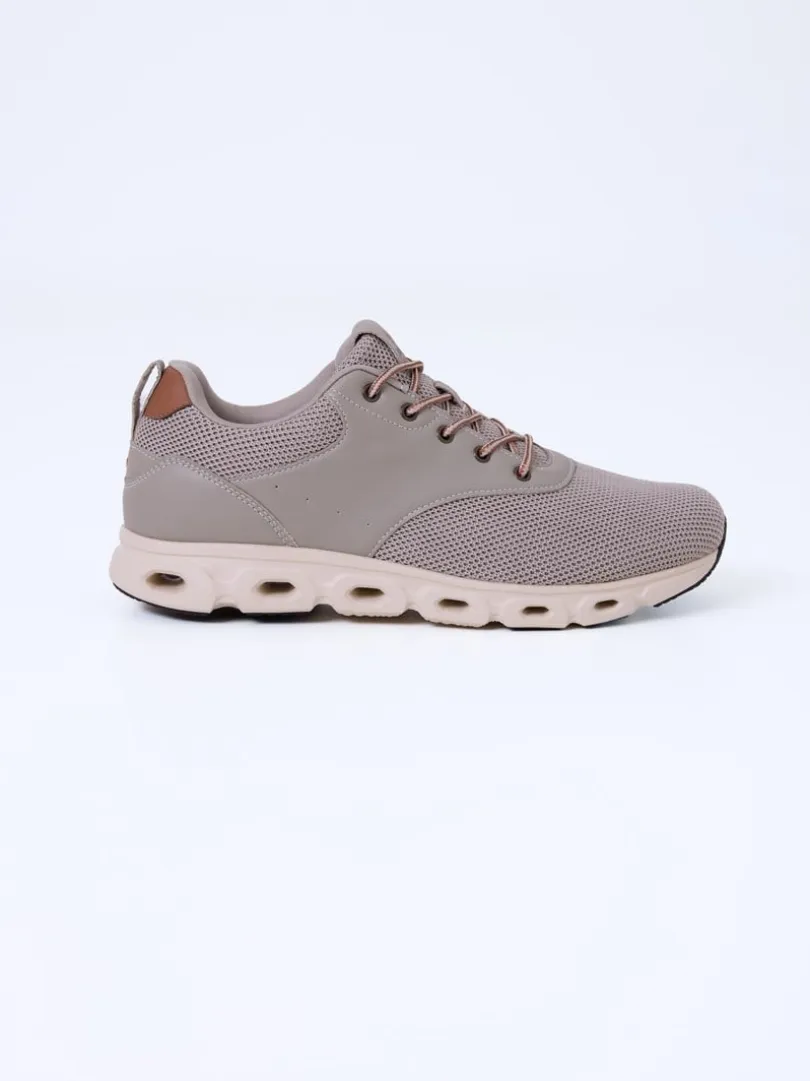 Allure Sneaker