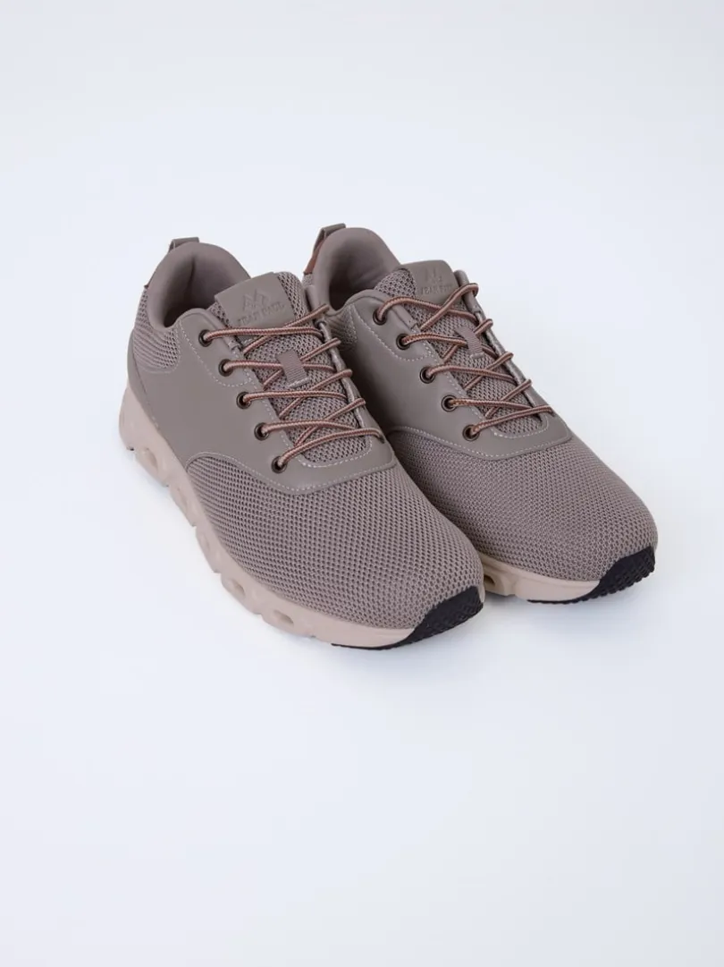 Allure Sneaker