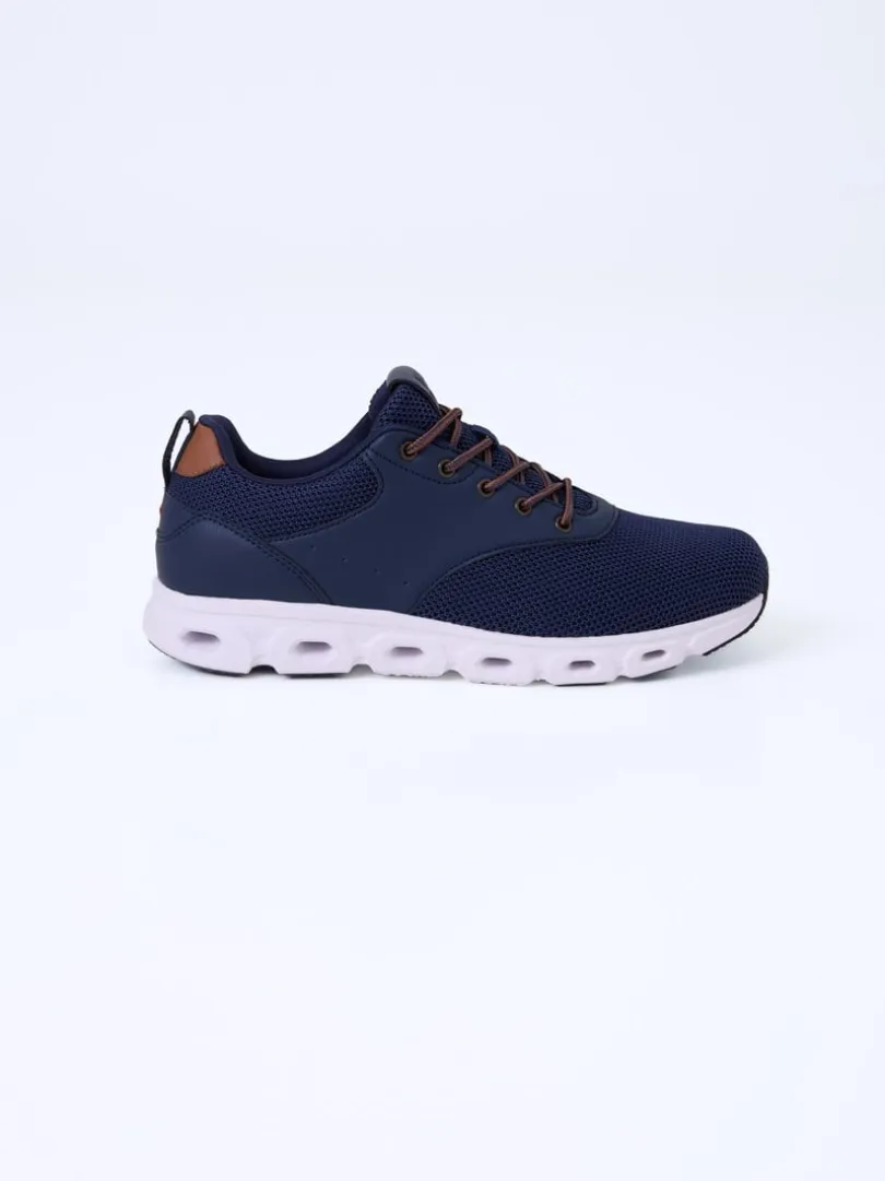 Allure Sneaker