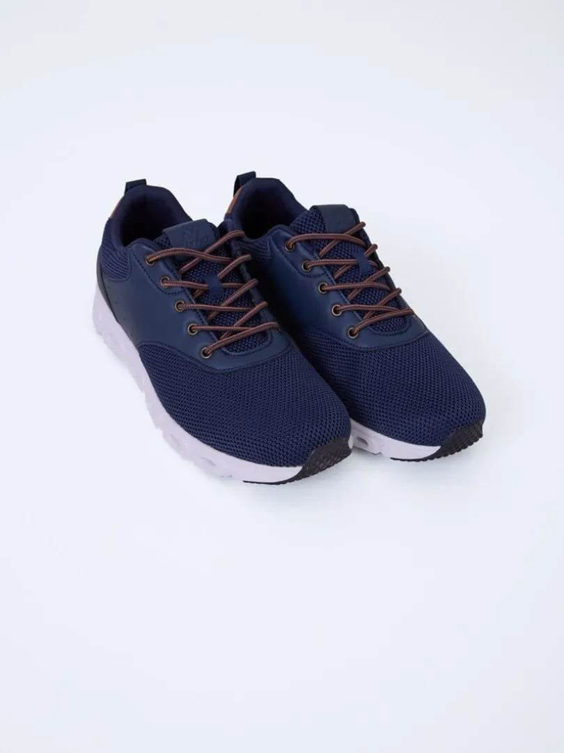 Allure Sneaker