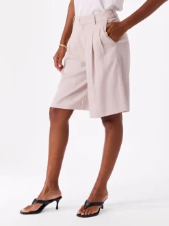 Diva shorts