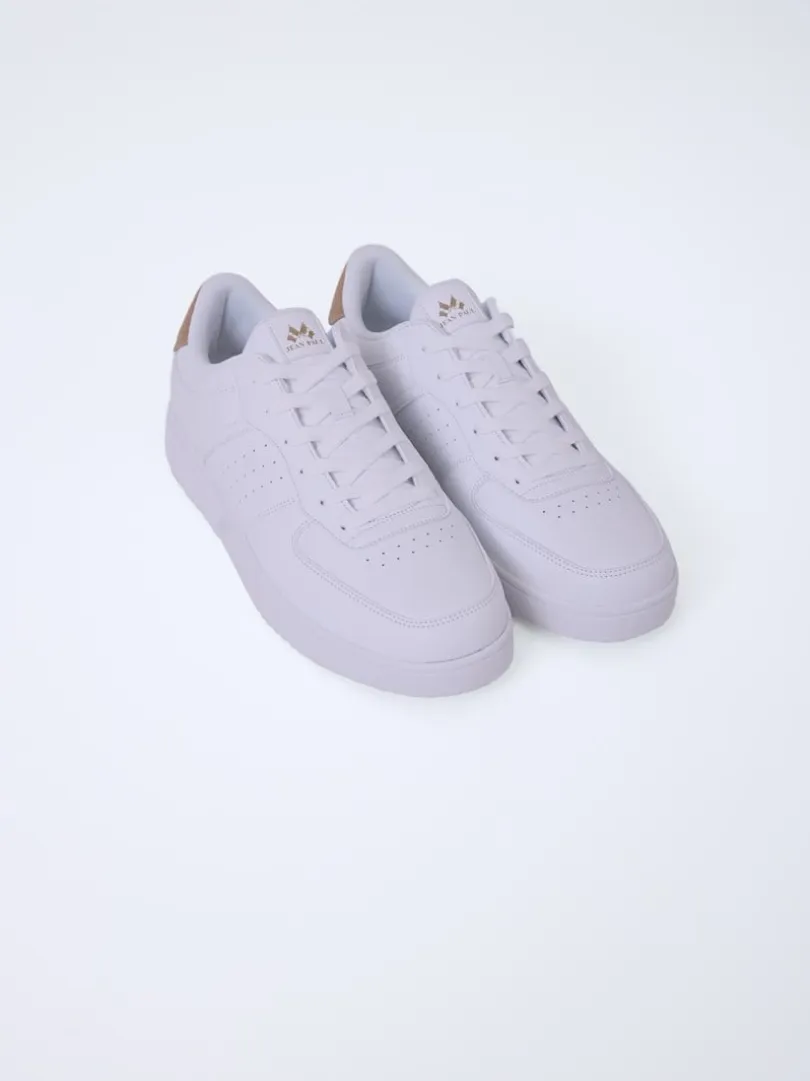 Smash Sneaker