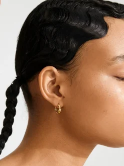 Zion Small Huggie Hoop Earring